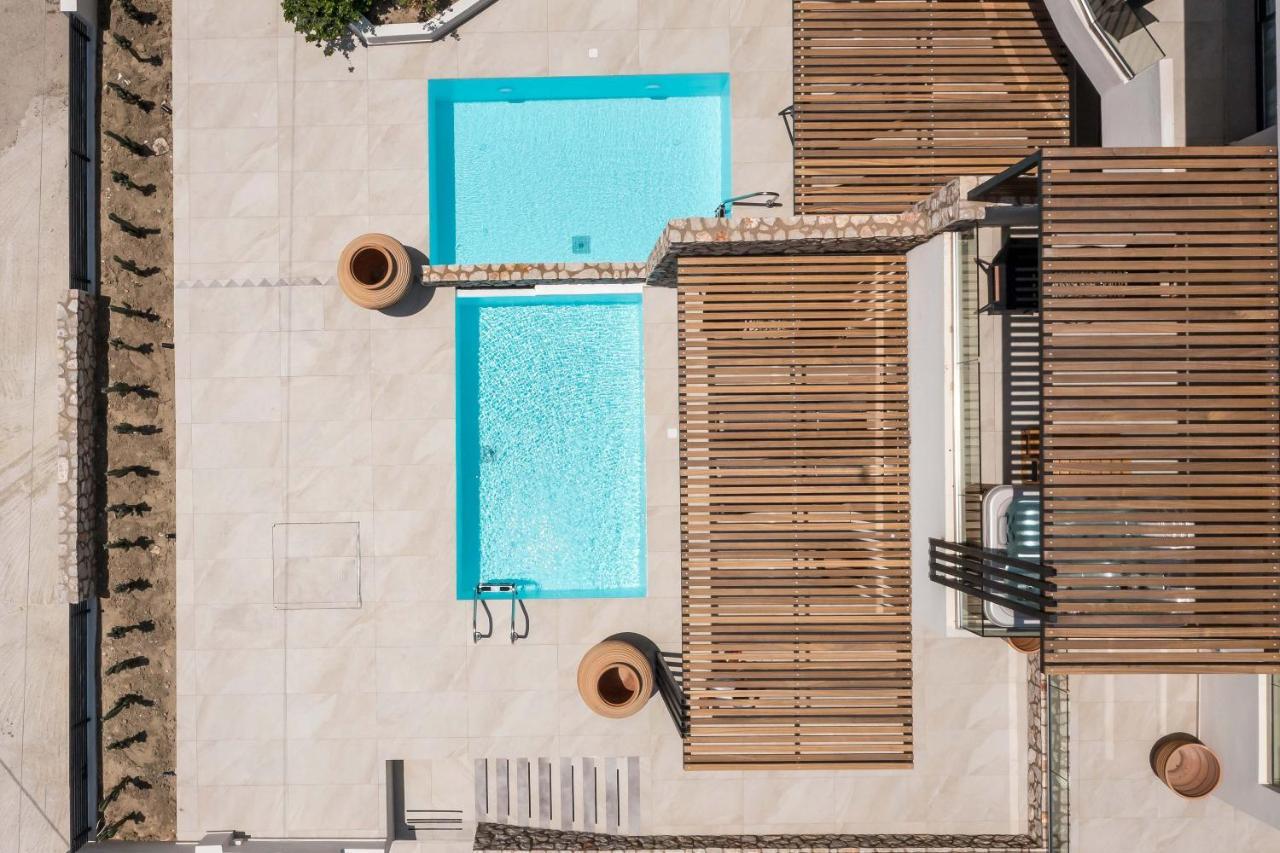 Aparthotel Nόka *